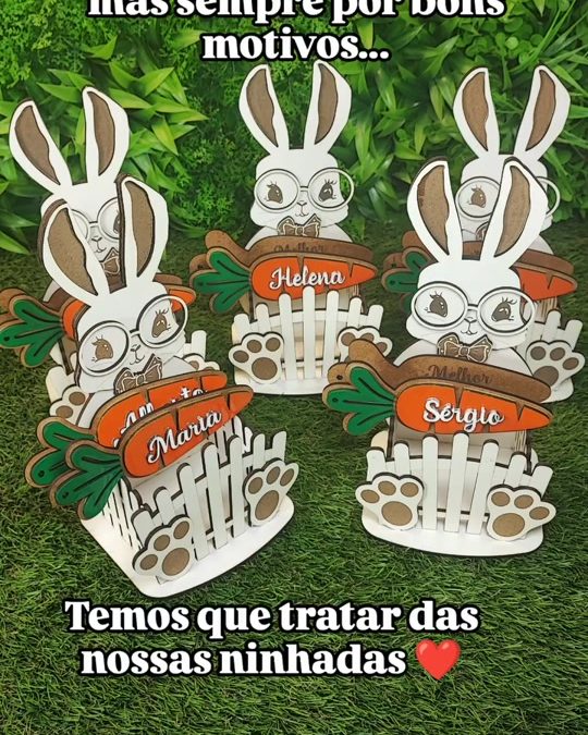 Caixas de Páscoa em forma de coelho, cortadas a laser em madeira e personalizadas com nomes